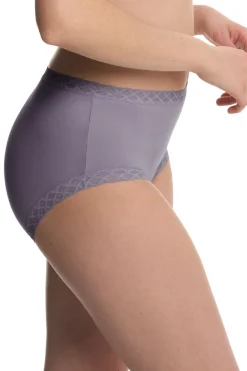Bliss Full Brief