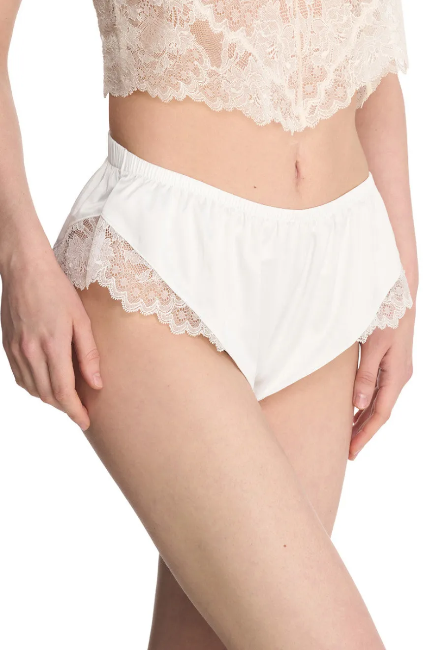 Chantilly Tap Short