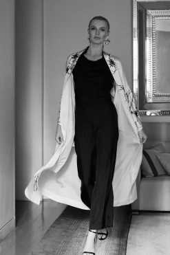 Couture Yumi Embroidered Silk Robe