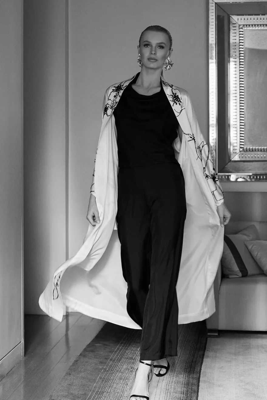 Couture Yumi Embroidered Silk Robe