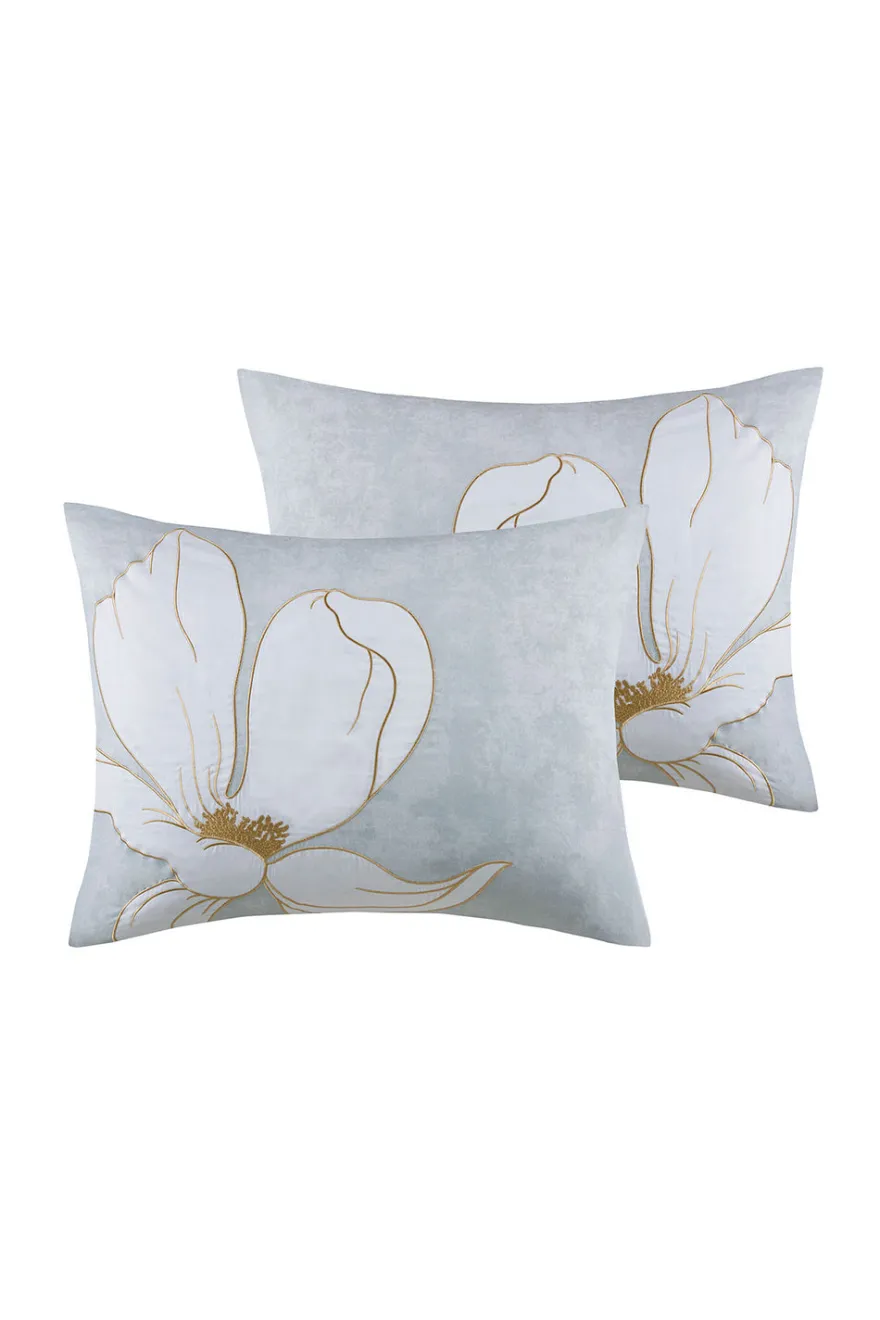 Dreamscape Embroidered 4 Piece Comforter Mini Set