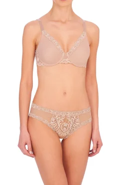 Feathers Full Figure Contour Underwire Bra