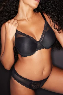Feathers Full Figure Contour Underwire Bra