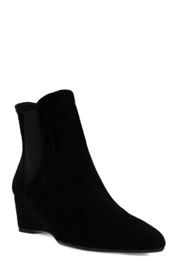 Gaisha-Su Suede Wedge Bootie