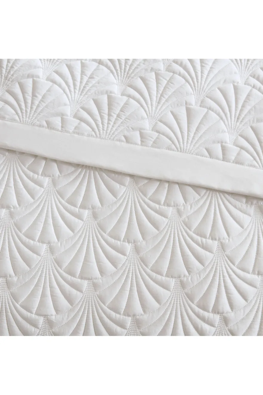 Jeju Embroidered 3 Piece Quilt Mini Set