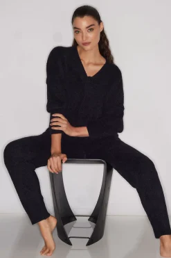 Luna Mellow V-Neck Top