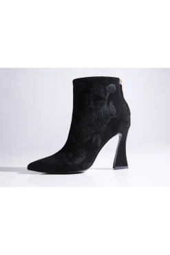 Mitsu Shugo Embroidery Square Heel Ankle Boot