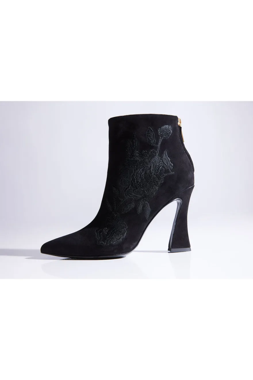 Mitsu Shugo Embroidery Square Heel Ankle Boot