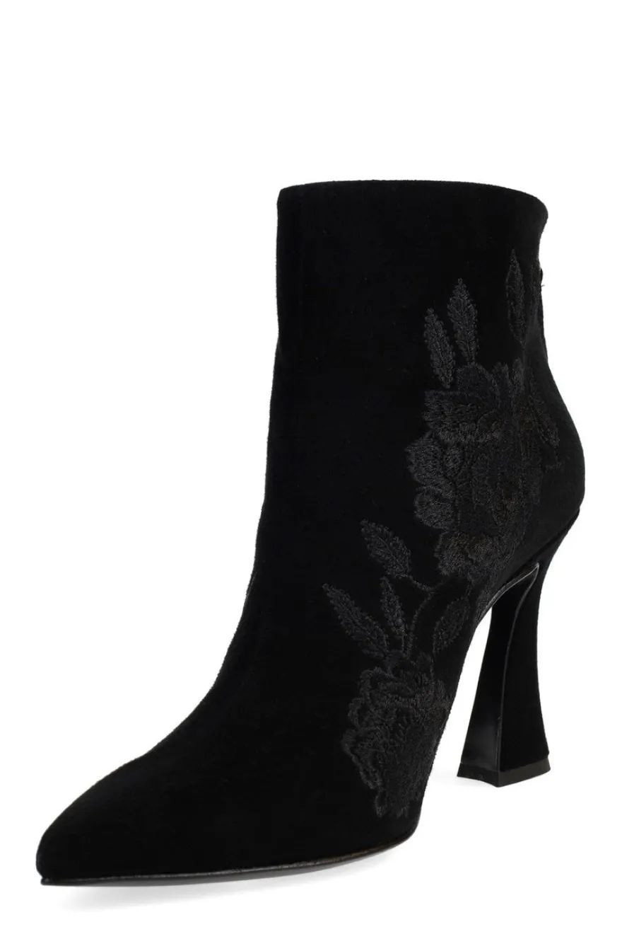 Mitsu Shugo Embroidery Square Heel Ankle Boot