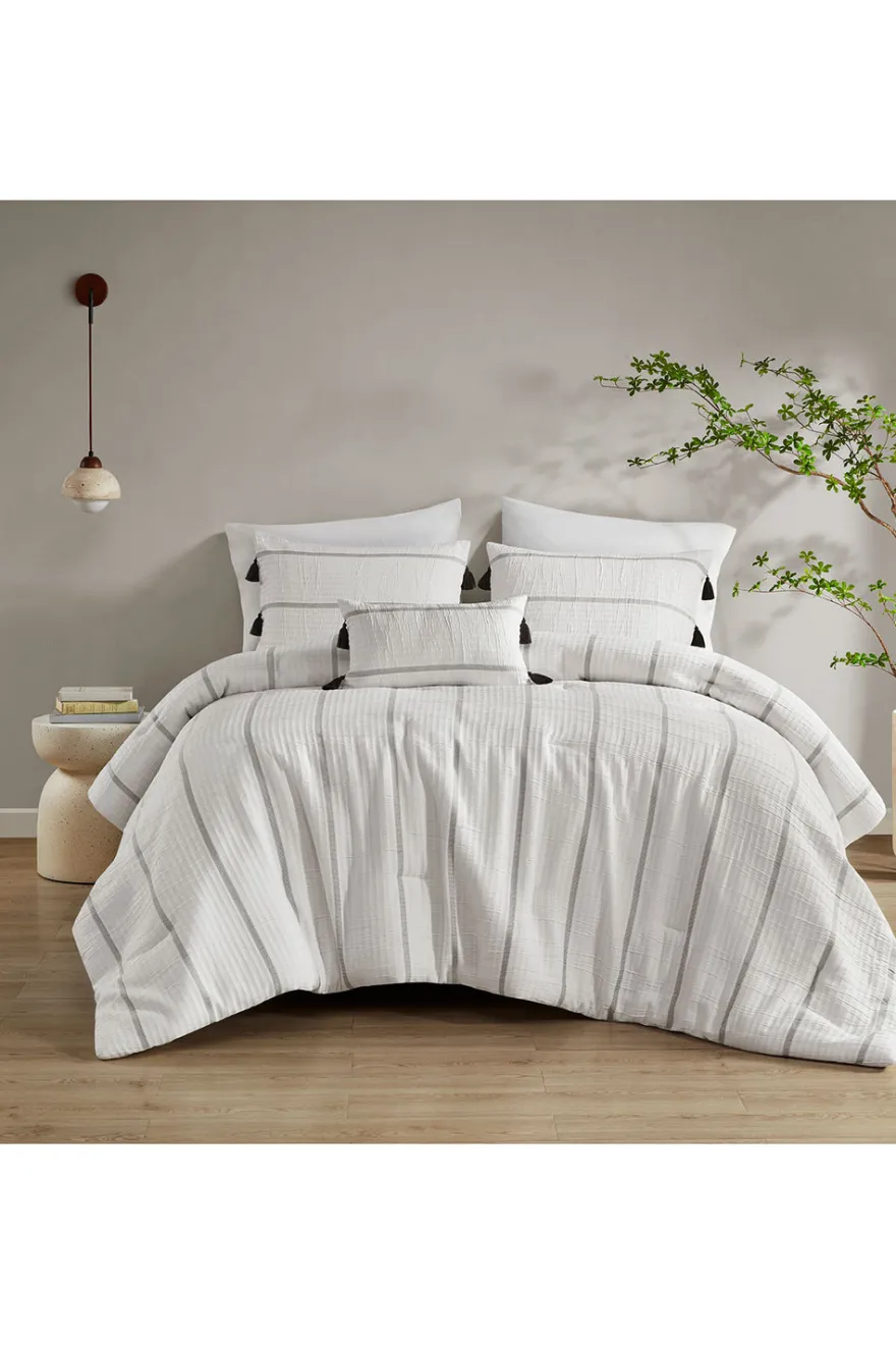 Naru 4 Piece Jacquard Stripe Comforter Mini Set