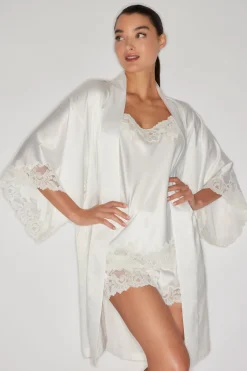 Peony Glamour Wrap