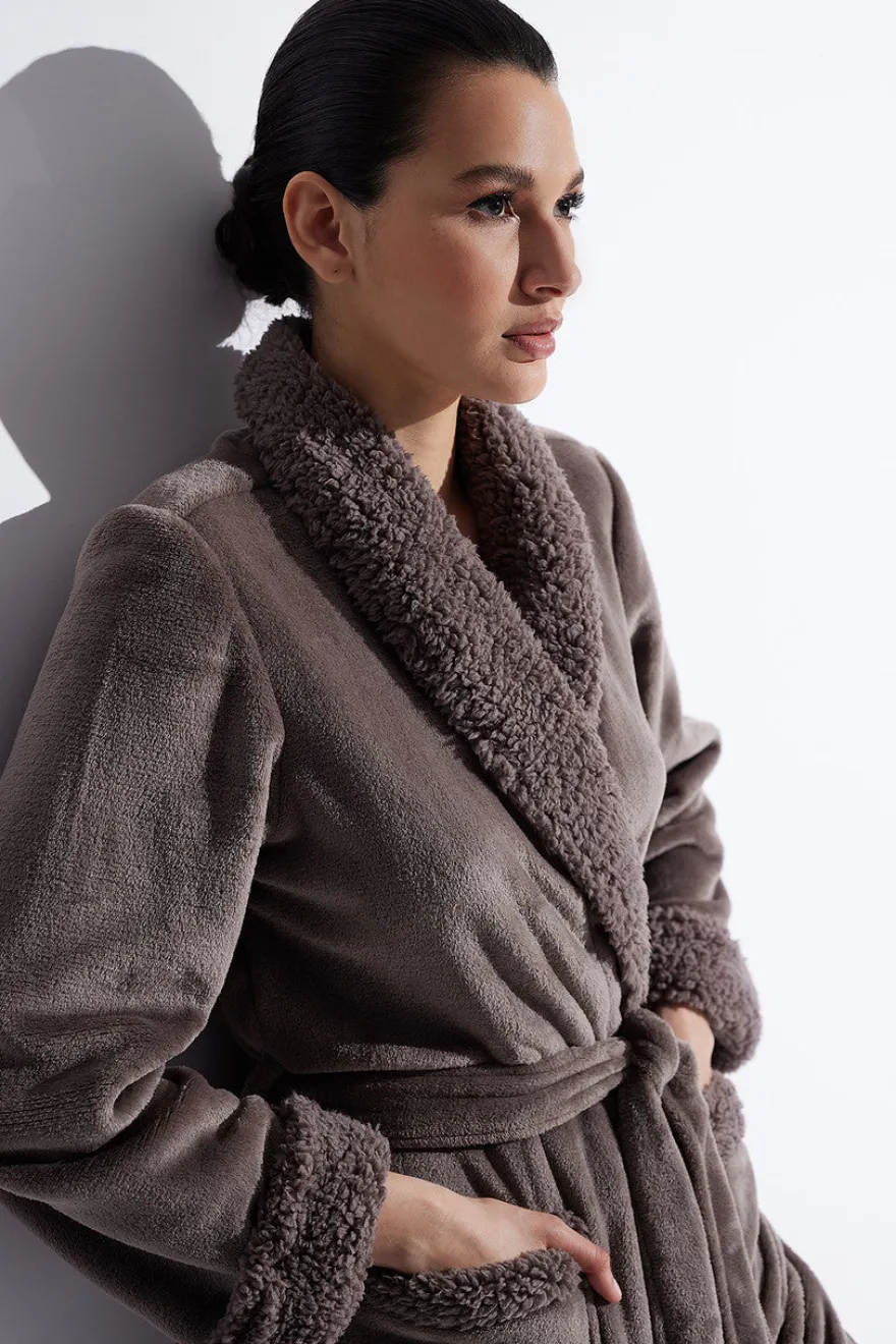 Plush Sherpa Robe