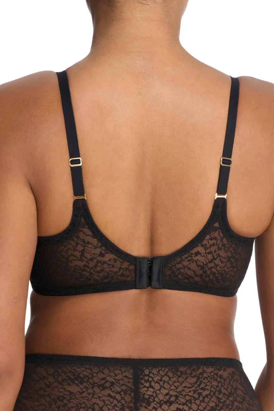Pretty Smooth Seamless Underwire Bra