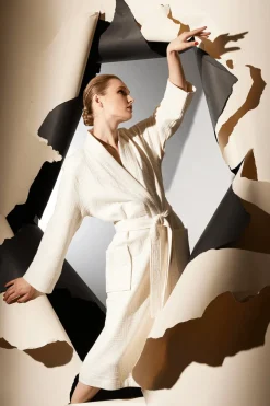 Quilted Infinity Jacquard Robe